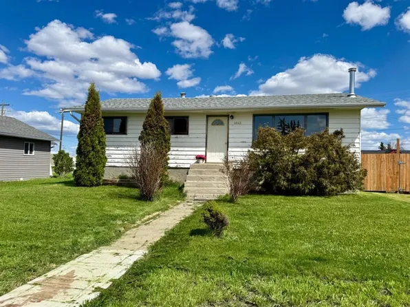 4643 W 52nd St, Rycroft, AB T0H 3A0