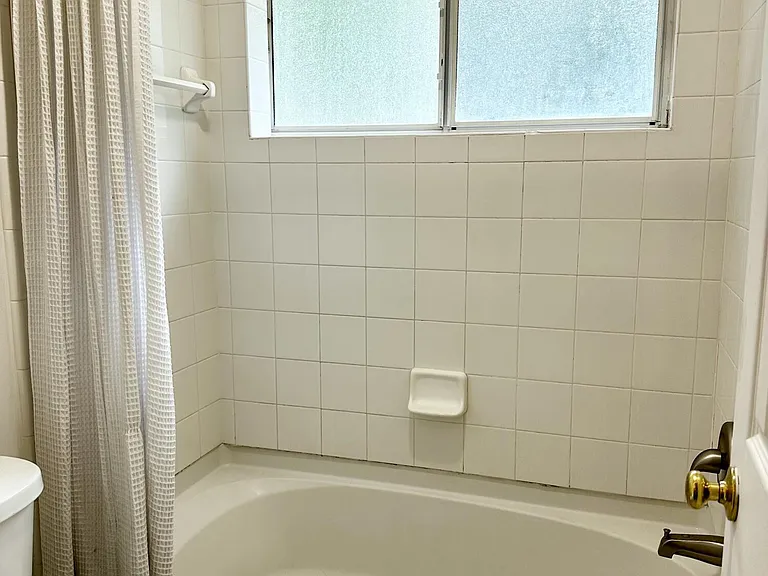 2298 Huckins Ct — Photo 15