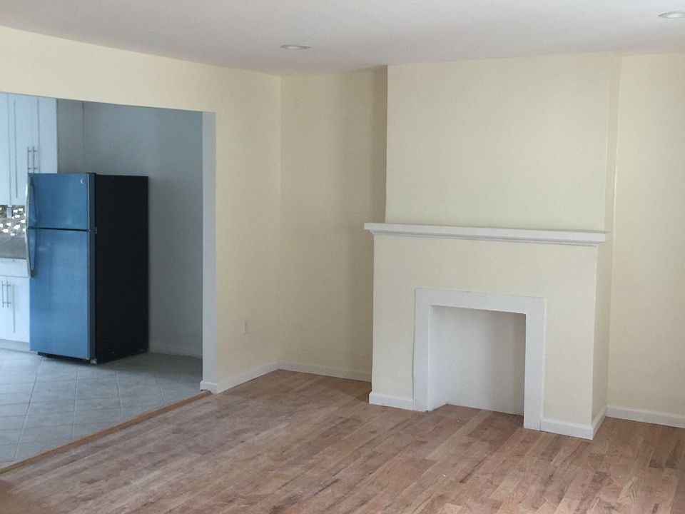 1st image of 22 Pearsall Ave APT 7B