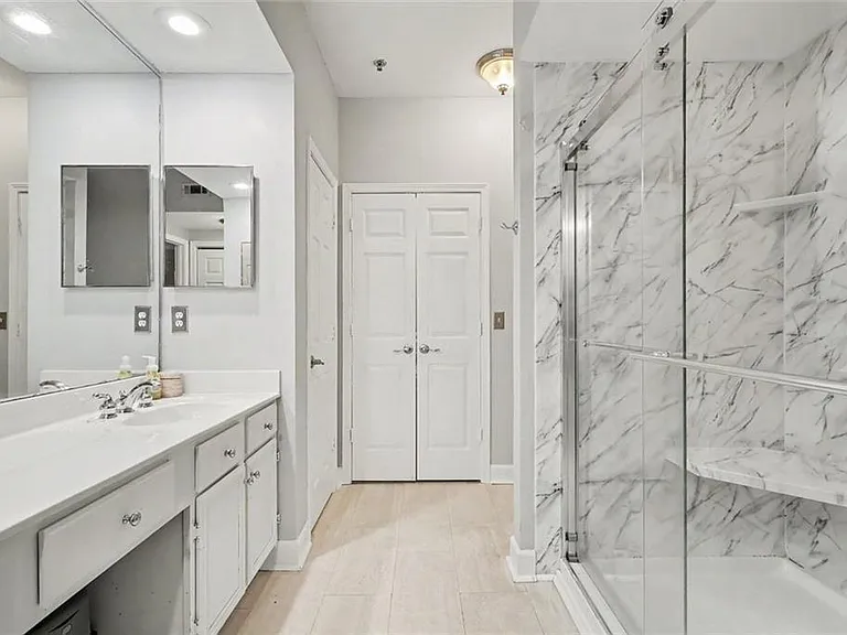 3777 Peachtree Rd NE #1105 — Photo 13