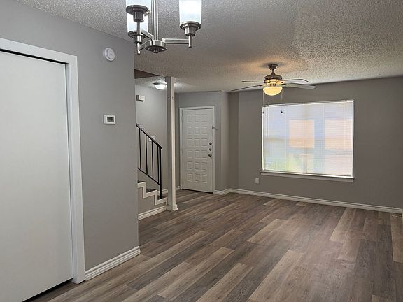 4th image of 230 E Wright Blvd #10