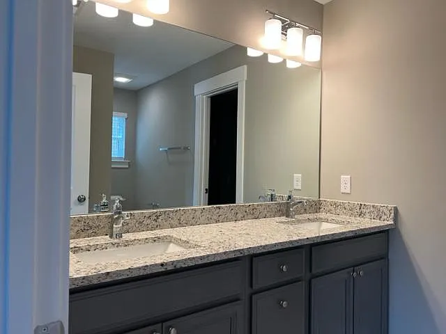 19 Old Stoney Ln — Photo 11
