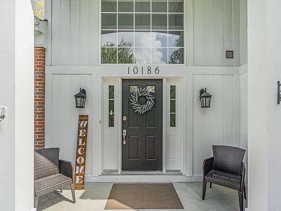 5th image of 10186 Hempsteade Dr