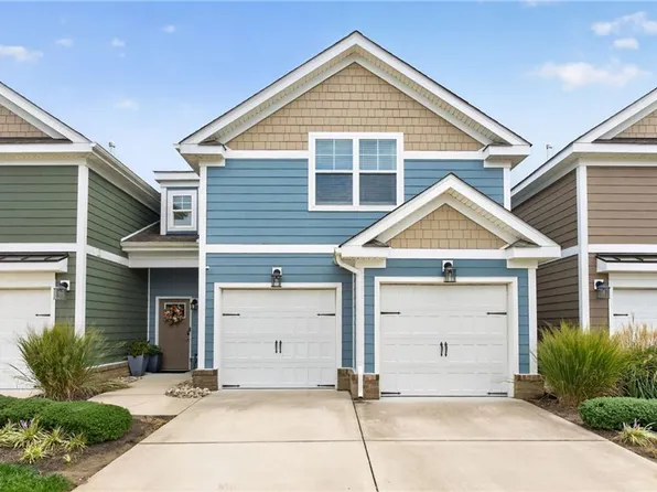302 Thornwood Dr, Suffolk, VA 23435