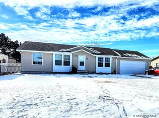 615 Gopp Ct, Cheyenne, WY 82007