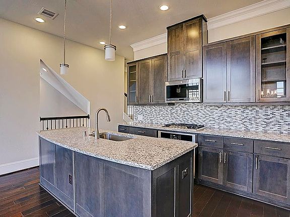 5th image of 11017 Acorn Falls Dr