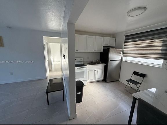 3rd image of 2400 NW 25th Ave #2