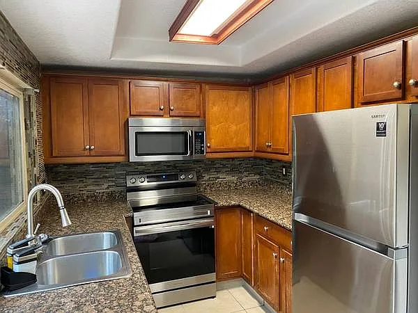 1413 N Broadway #C — Photo 4