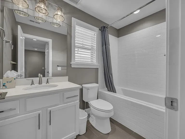 1072 W Cattail Ct — Photo 22