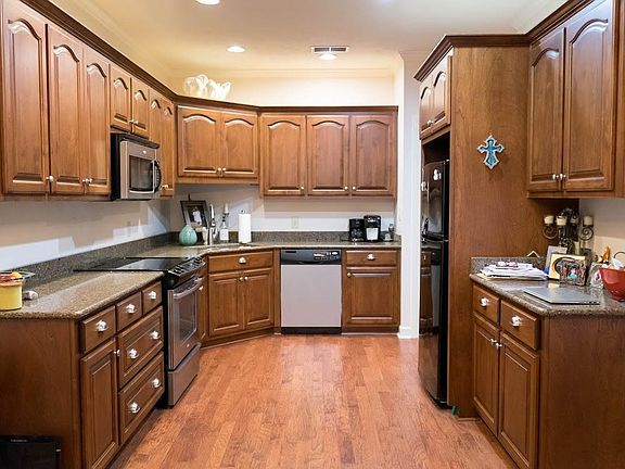 5E02C2F8-D8D3-4253-B58F-A45464184C10