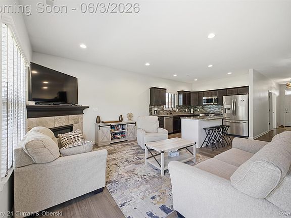 5th image of 24066 Hemlock Dr