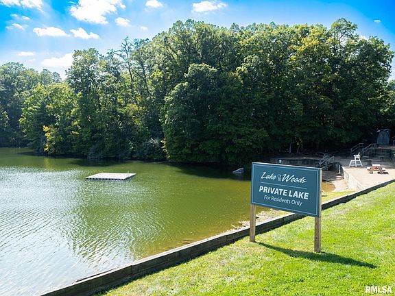 3rd image of 1417 W Brentwood Dr