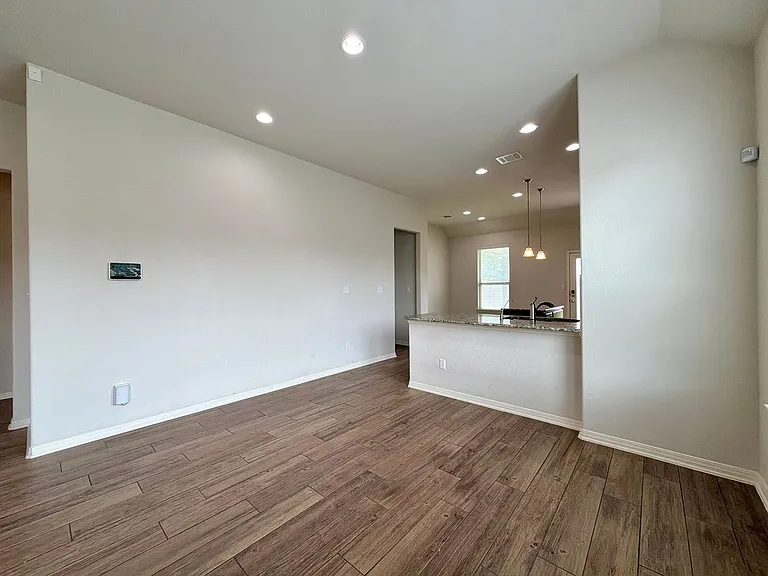 877 Centerra Hills Cir — Photo 10