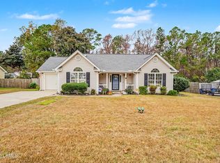 8 Ardmore Ave, Beaufort, SC 29907