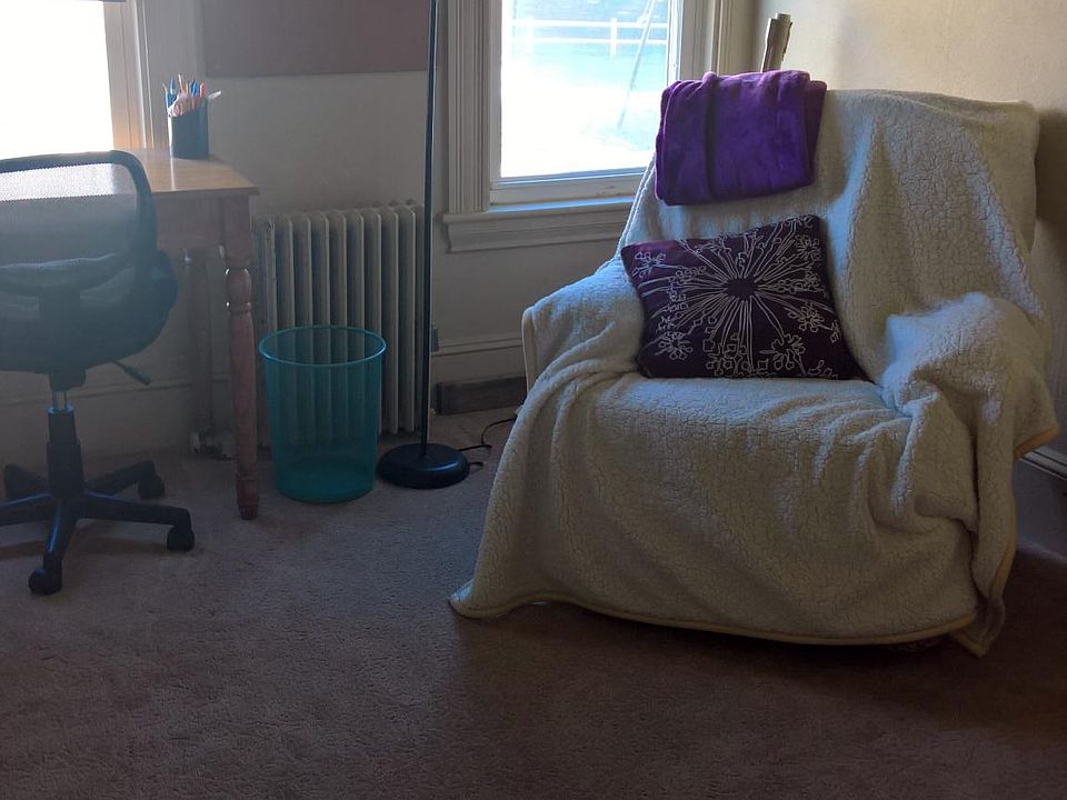 2nd image of 35 Cottage St