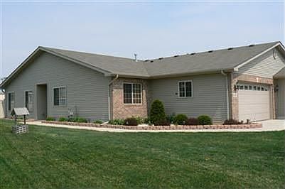 3rd image of 9614 W 134th Pl