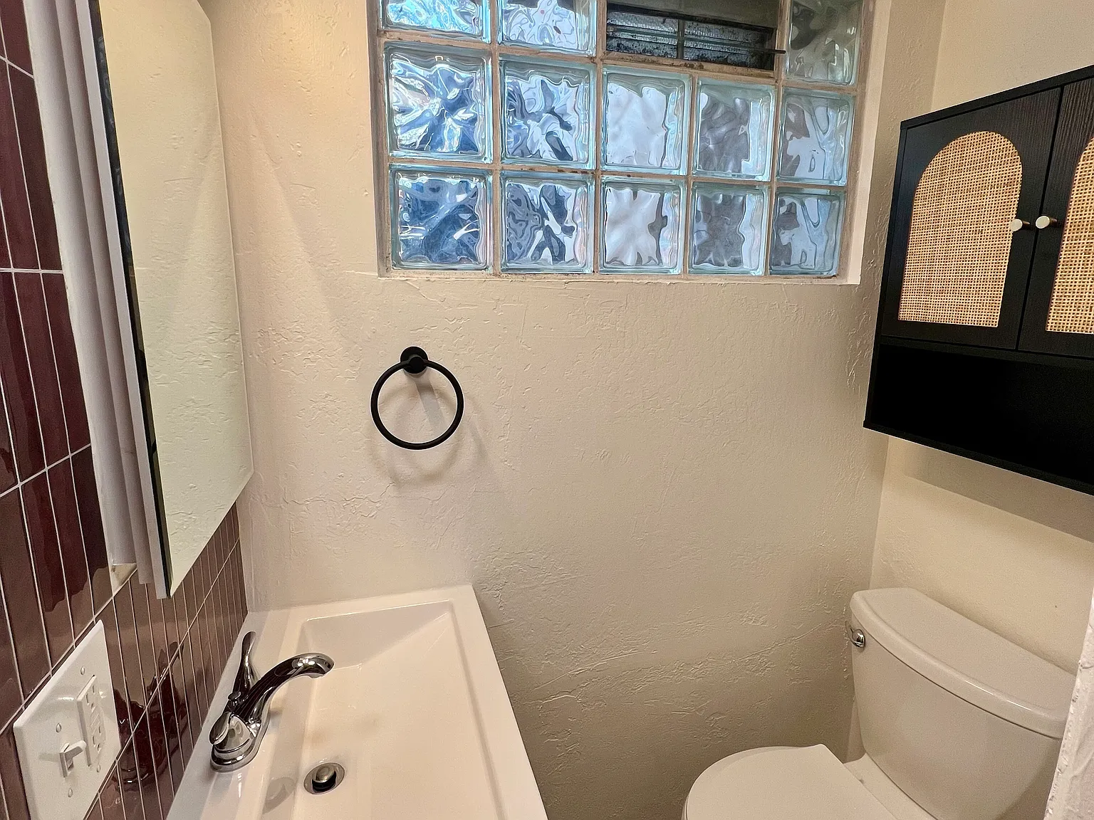 2 bed, 800 sqft, $1,300 — Photo 4