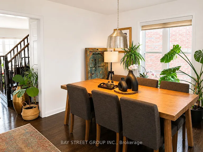 884 McEwan Dr — Photo 8