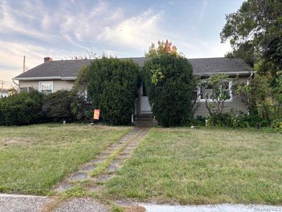 32 Copeland Place, Farmingdale, NY, 11735