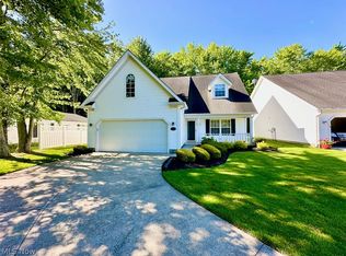 101 Lavender Ln, Madison, OH 44057