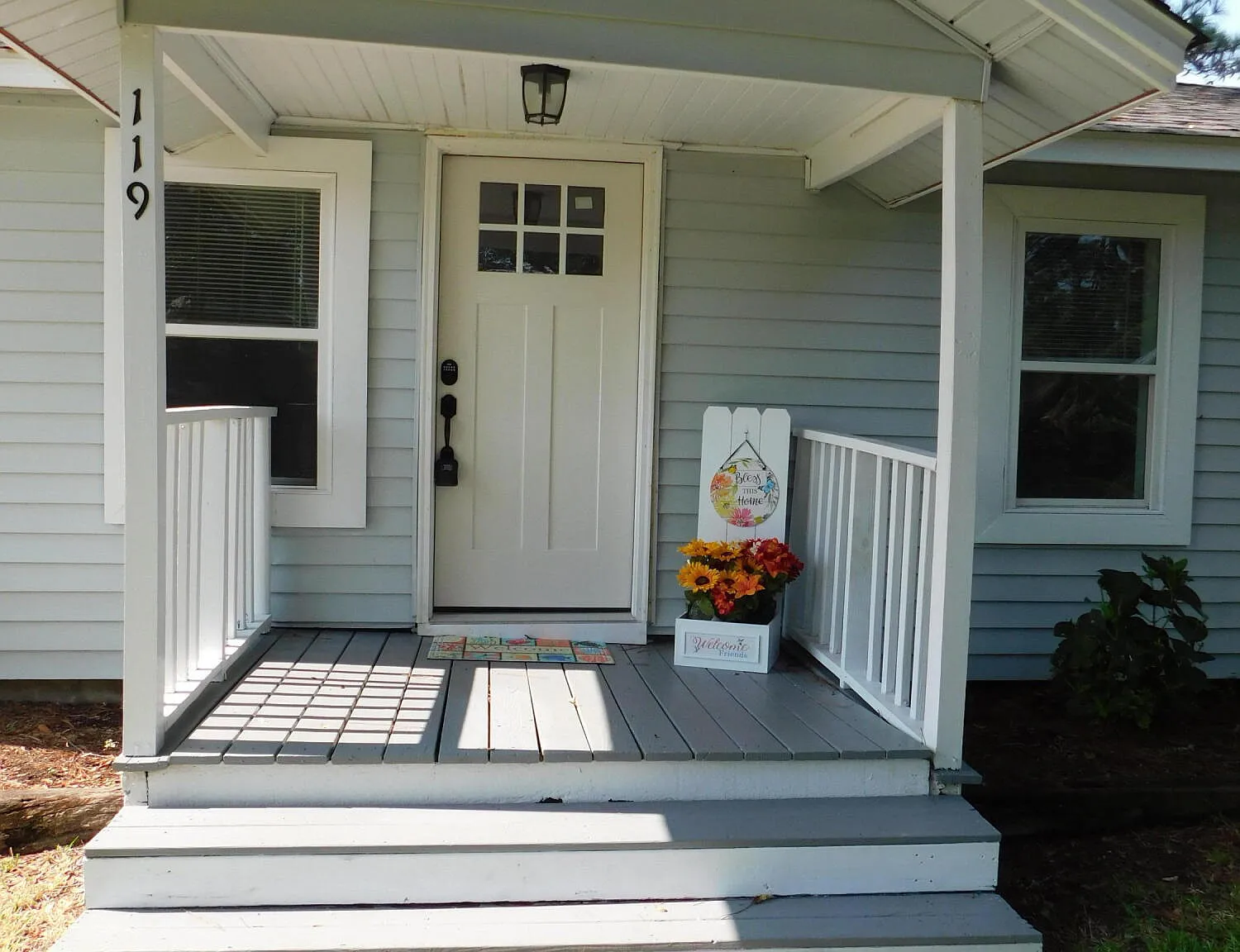 2 bed, 1.0 bath, $2,200 — Photo 2