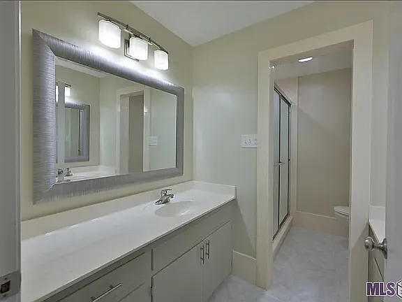 2961 Congress Blvd — Photo 17