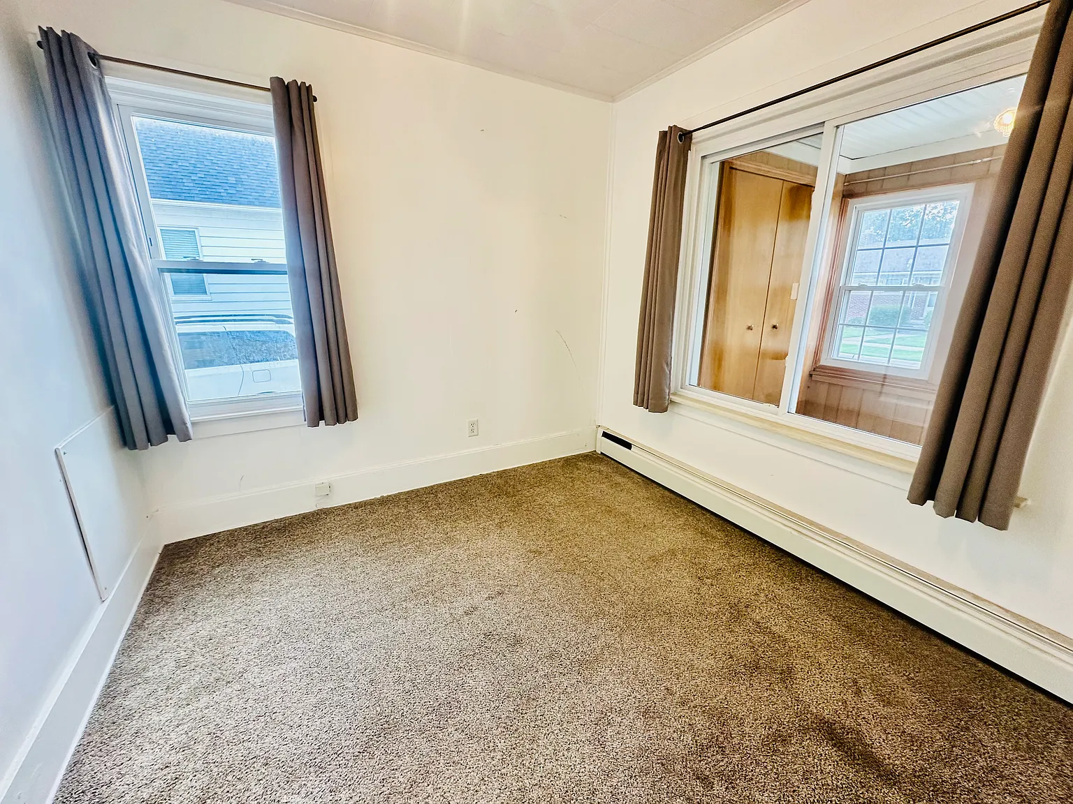 3 bed, 1040 sqft, $1,500 — Photo 4