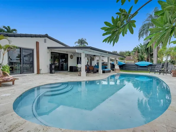 2718 Scott St, Hollywood, FL 33020