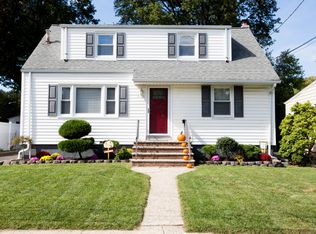 3 Roger Norton Pl, Cranford, NJ 07016