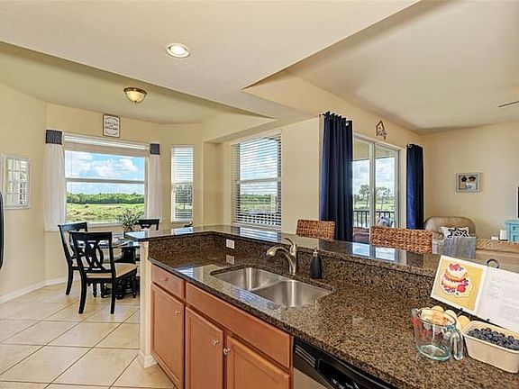 Kitchen and Dinning Nook