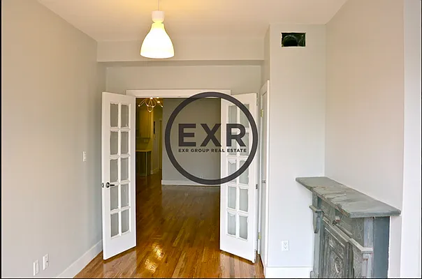 Rented by EXR | media 6