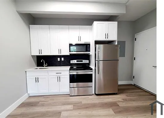 1501 E 172nd St #1D — Photo 2