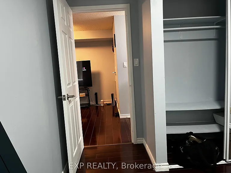 25 Agnes St #201 — Photo 8