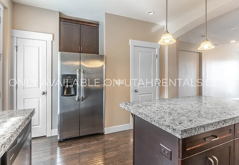 4738 W Daybreak Rim Way — Photo 7