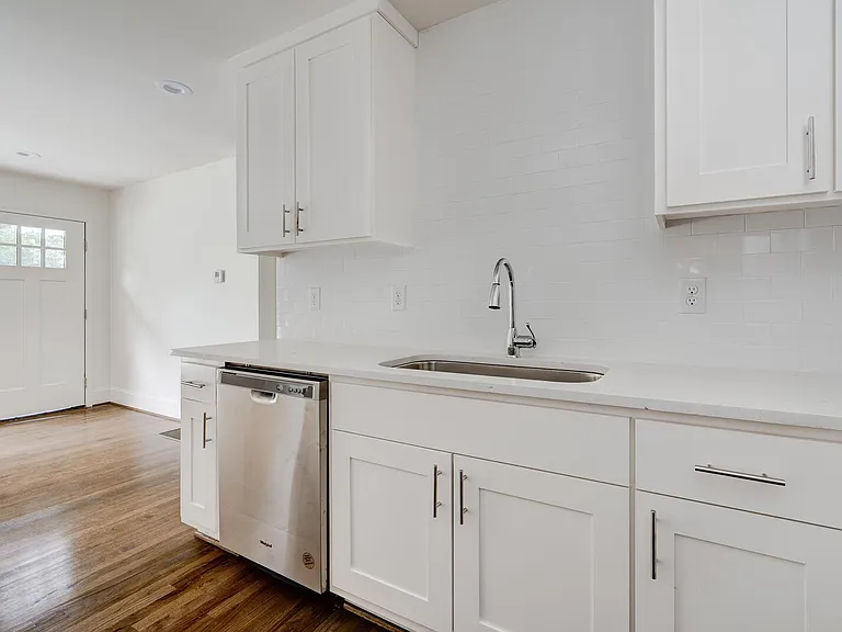 5196 Scenic View Dr — Photo 11