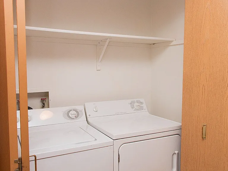 Northridge Heights Apartments — Photo 188