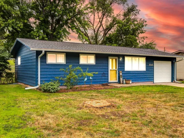 2048 Harold Ave, Salina, KS 67401
