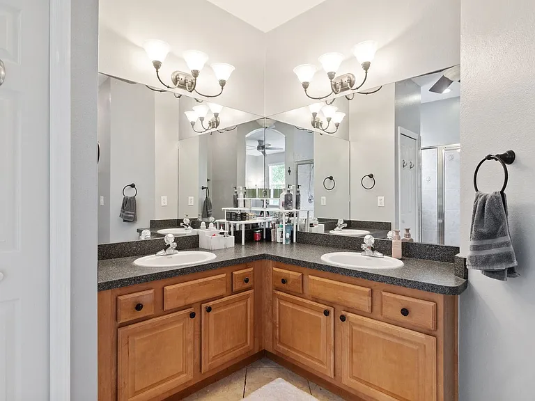 8141 Stone Leaf Ln — Photo 19