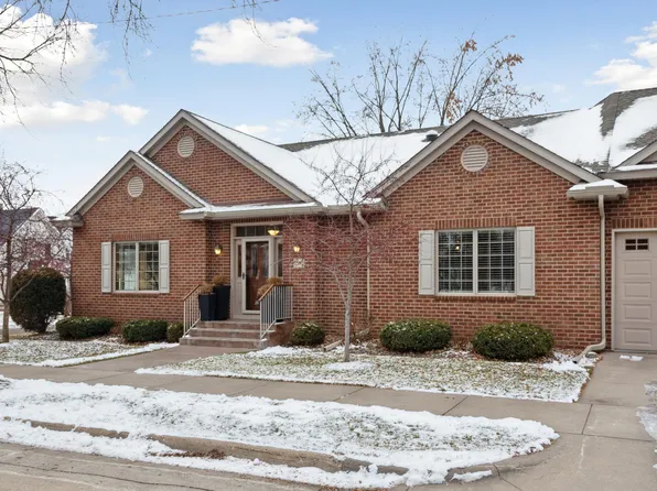 2591 Margaret St N, North Saint Paul, MN 55109