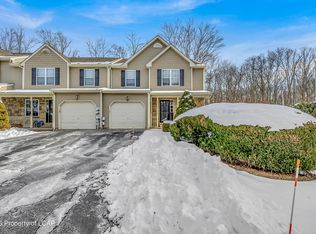 12 Sand Hollow Dr, Drums, PA 18222