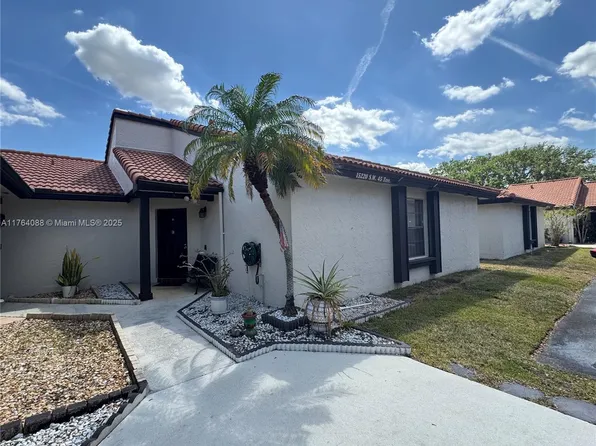 15220 SW 45th Ter #52E, Miami, FL 33185