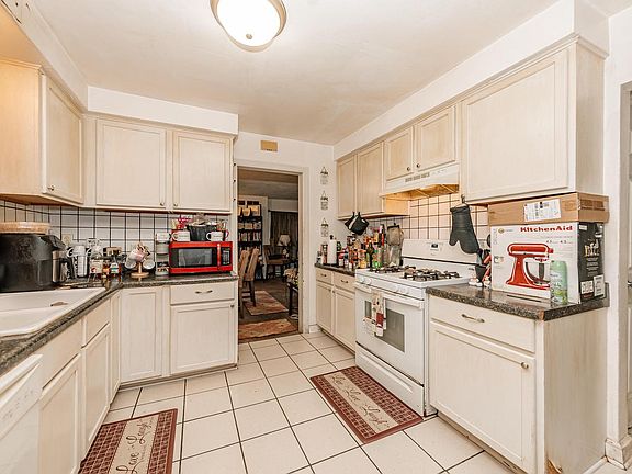 5th image of 5526 W Thurston AVENUE