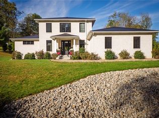 100 Waterside Dr, Beaver Falls, PA