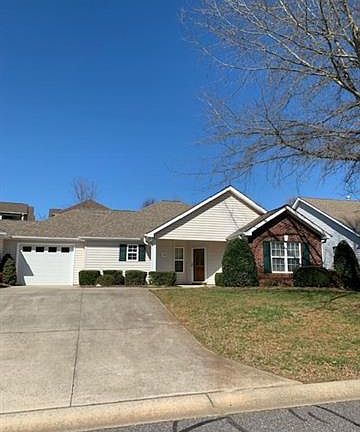 3rd image of 130 Ashwood Ln