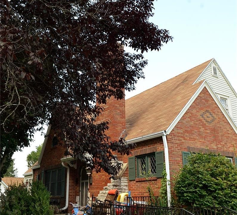 1st image of 804 N Locust St