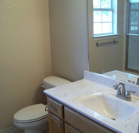 5th image of 211 Barton Ln