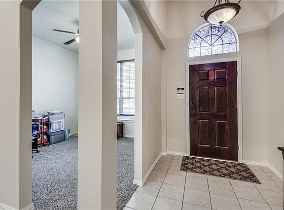 3rd image of 147 Hannah Cir