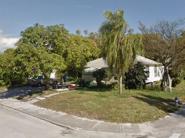 829 SE Nassau Ave, Stuart, FL 34994
