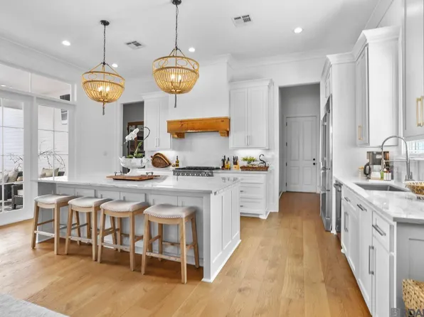 3040 Pointe Marie Dr, Baton Rouge, LA 70820