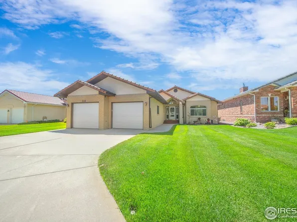 102 Fairway Ln, Fort Morgan, CO 80701